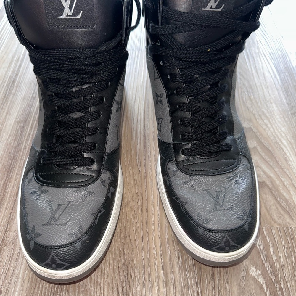 Louis Vuitton Monogram Black Sneakers